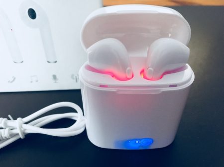 Bluetooth bežične slušalice - AirPods