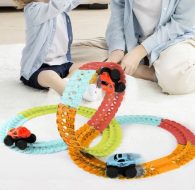 Svjetleca trkaca staza Magic Tracks_005