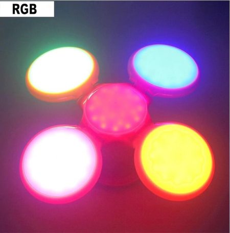LED lampa sa četiri žarulje u obliku nogometne lopte - četiri modela i četiri boje