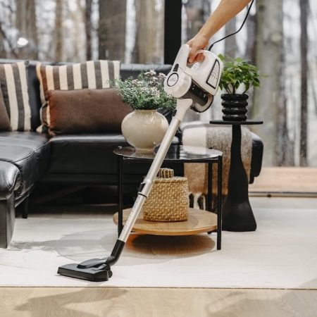 Štapni usisavač sa HEPA filterom