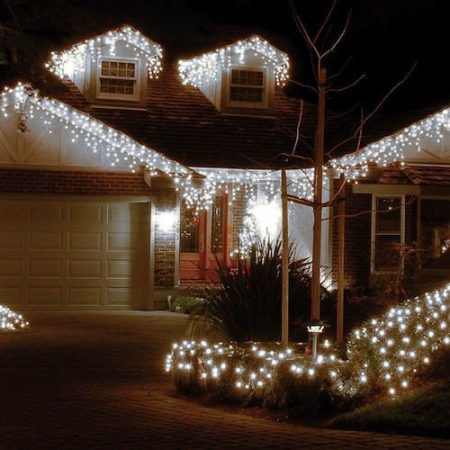 Božićne lampice sige bijele boje, dimenzija 13x0,5m sa 380 LED lampica