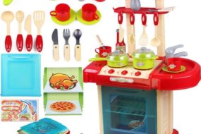 Dječja kuhinja sa priborom i raznim funkcijama
