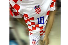 Hrvatski dres nogometne reprezentacije
