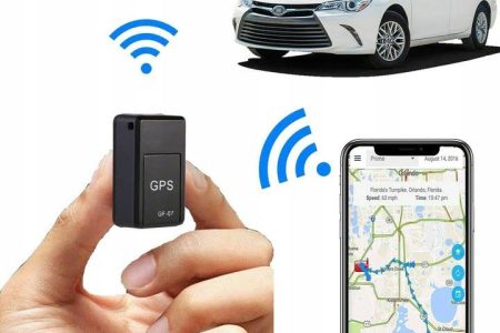 Mini GPS lokator za auto