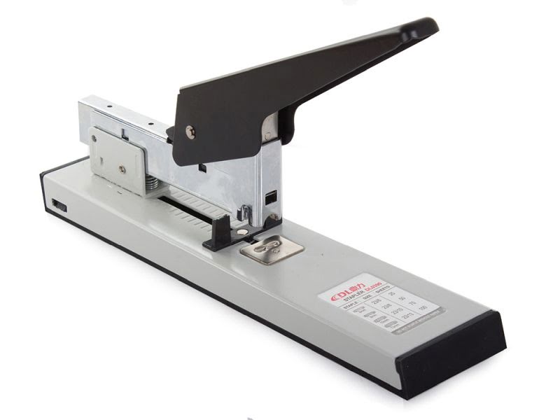 Velika_uredska_klamerica_za_spajanje_100_listova_papira_005