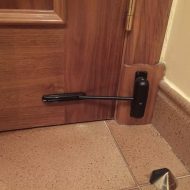 Hidraulicni_zatvarac_vrata_001