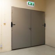 Hidraulicni_zatvarac_vrata_001