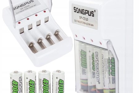 Punjač za baterije AA i AAA + 4 baterije uključeno