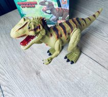 Interaktivna Igracka Dinosaurus za Djecu_ Hoda Mase i Ispusta Zvukove_004