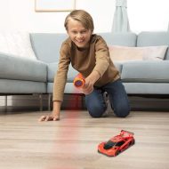 Auto_na_daljinsko_upravljanje_koji_se_krece_po_zidu-plavi_010