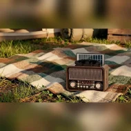 prijenosni-solarni-radio-s-bluetoothom-i-sklopivom-solarnom-01-1